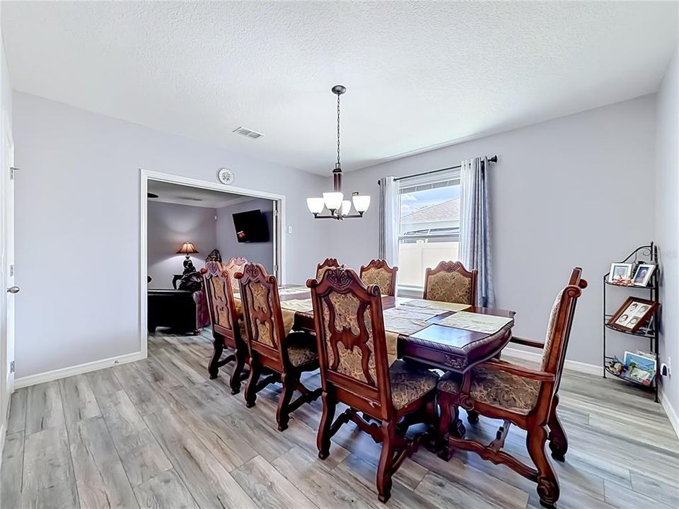 For Sale: $559,990 (5 beds, 3 baths, 2990 Square Feet)