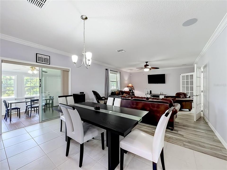 For Sale: $559,990 (5 beds, 3 baths, 2990 Square Feet)