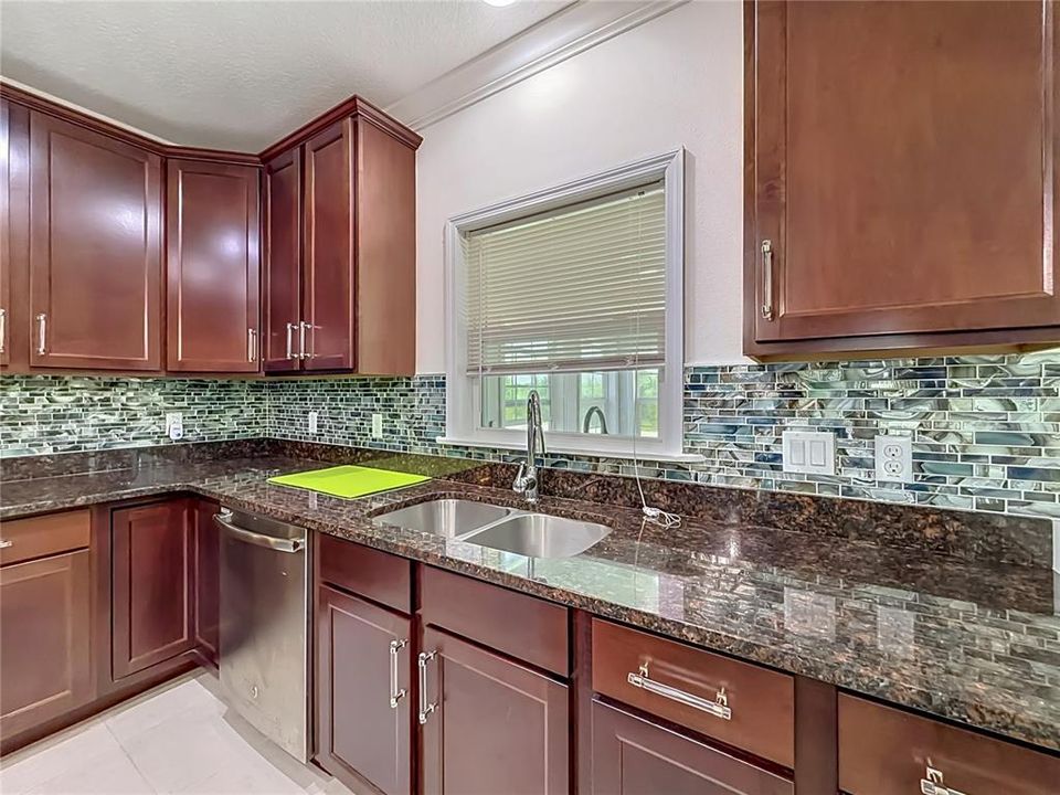 For Sale: $559,990 (5 beds, 3 baths, 2990 Square Feet)