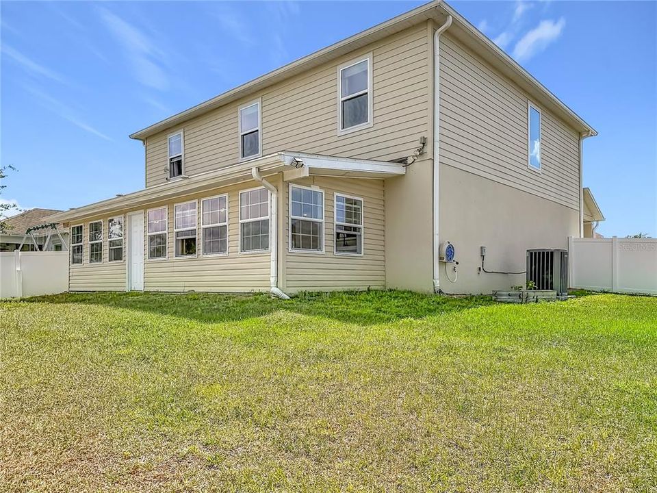 For Sale: $559,990 (5 beds, 3 baths, 2990 Square Feet)