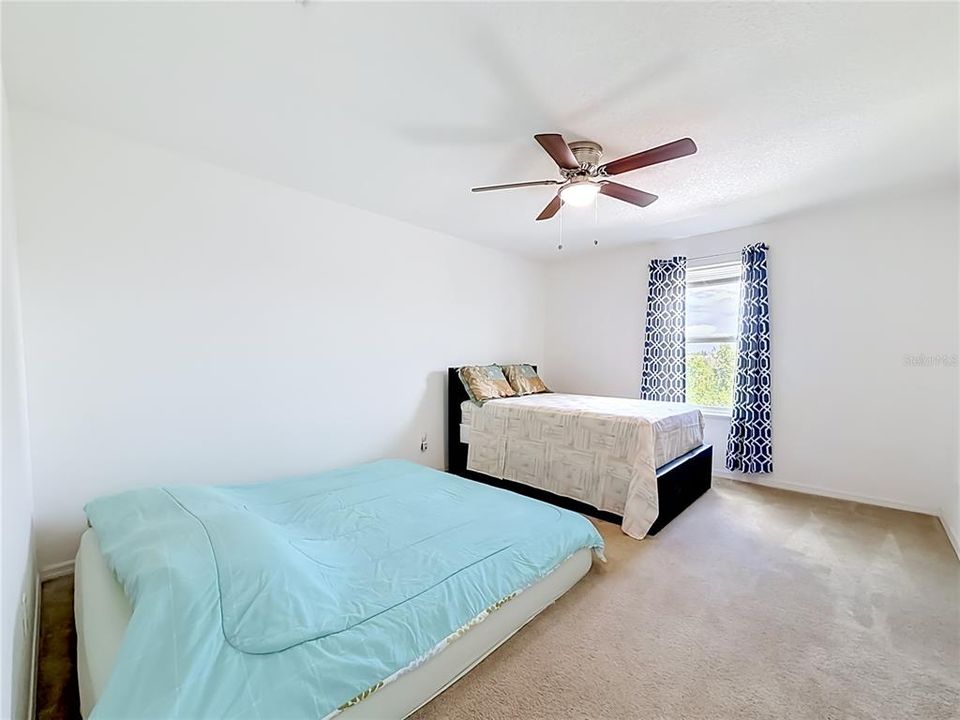 For Sale: $559,990 (5 beds, 3 baths, 2990 Square Feet)