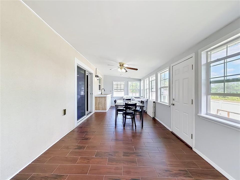 For Sale: $559,990 (5 beds, 3 baths, 2990 Square Feet)