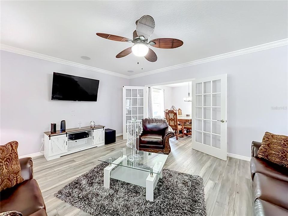 For Sale: $559,990 (5 beds, 3 baths, 2990 Square Feet)