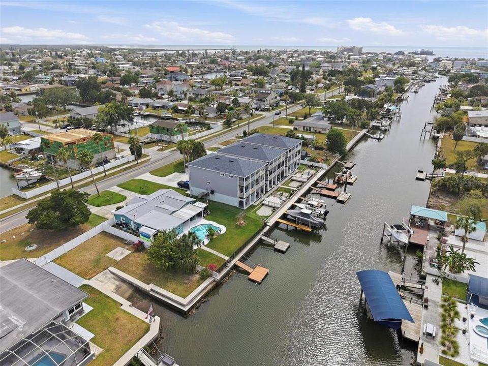 На продажу: $599,900 (3 спален, 2 ванн, 1610 Квадратных фут)