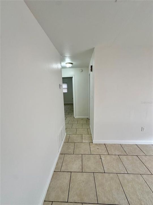 В аренду: $1,600 (3 спален, 1 ванн, 1240 Квадратных фут)
