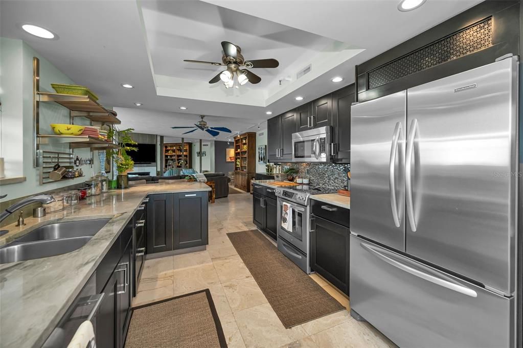 For Sale: $995,000 (2 beds, 2 baths, 1670 Square Feet)