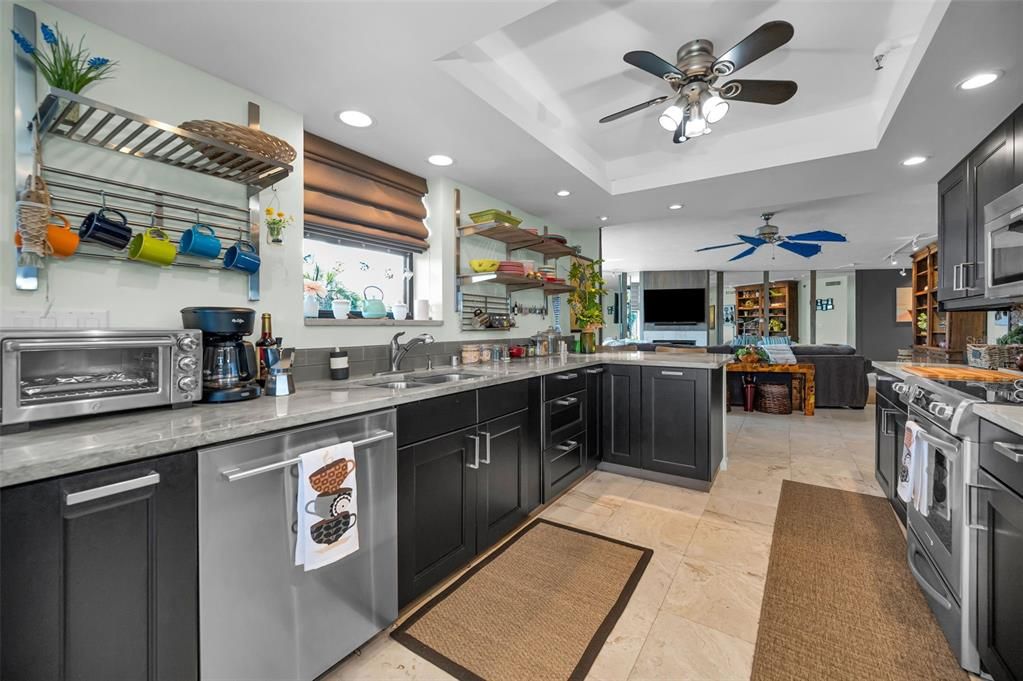 For Sale: $995,000 (2 beds, 2 baths, 1670 Square Feet)