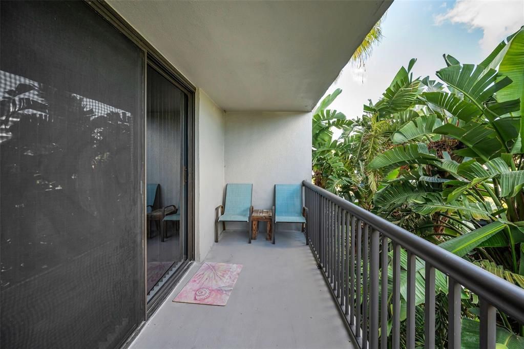 For Sale: $995,000 (2 beds, 2 baths, 1670 Square Feet)