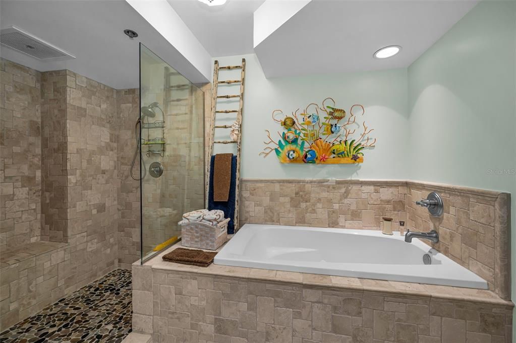For Sale: $995,000 (2 beds, 2 baths, 1670 Square Feet)
