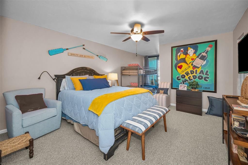 For Sale: $995,000 (2 beds, 2 baths, 1670 Square Feet)