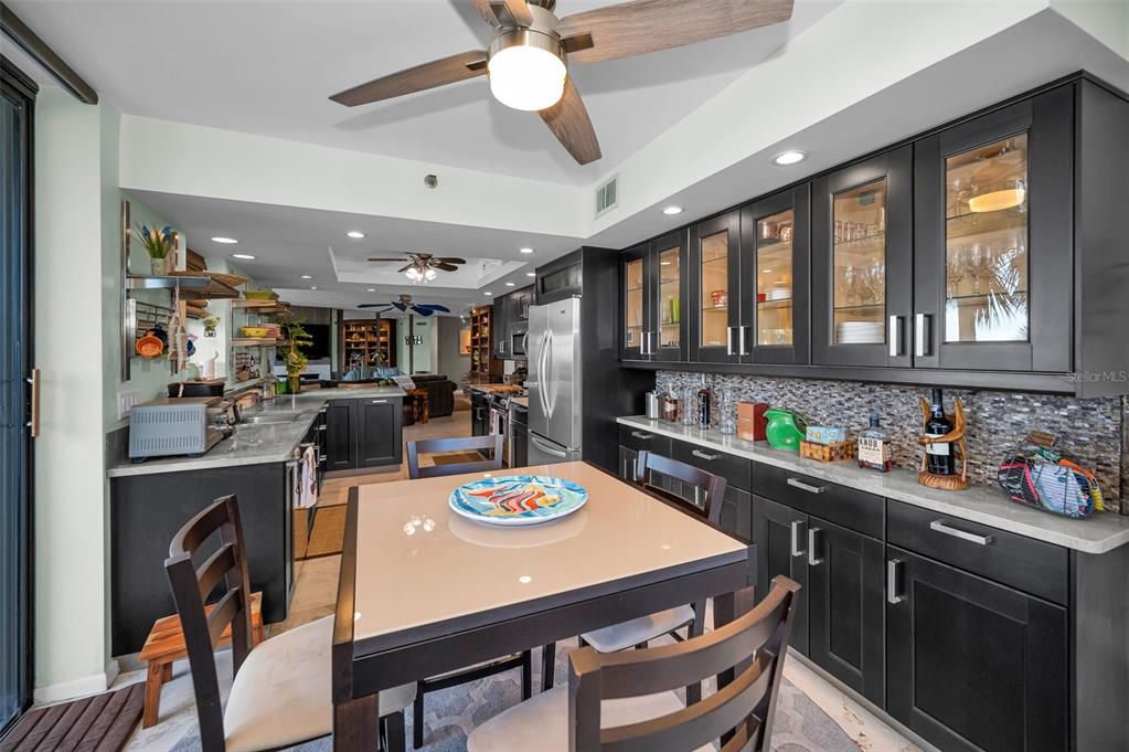 For Sale: $995,000 (2 beds, 2 baths, 1670 Square Feet)