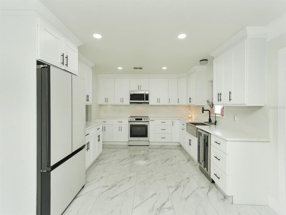 For Sale: $649,900 (5 beds, 2 baths, 2675 Square Feet)