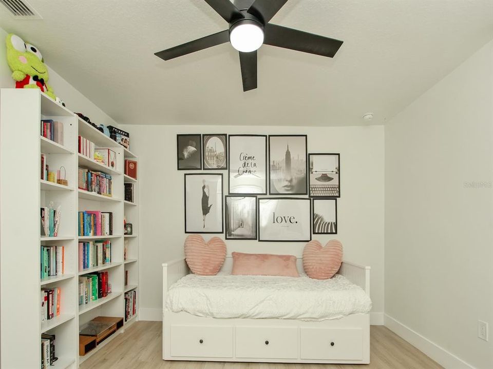 For Sale: $649,900 (5 beds, 2 baths, 2675 Square Feet)