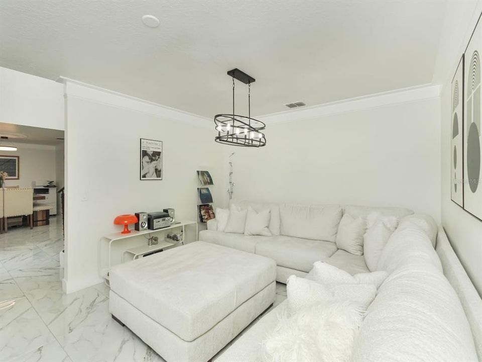 For Sale: $649,900 (5 beds, 2 baths, 2675 Square Feet)