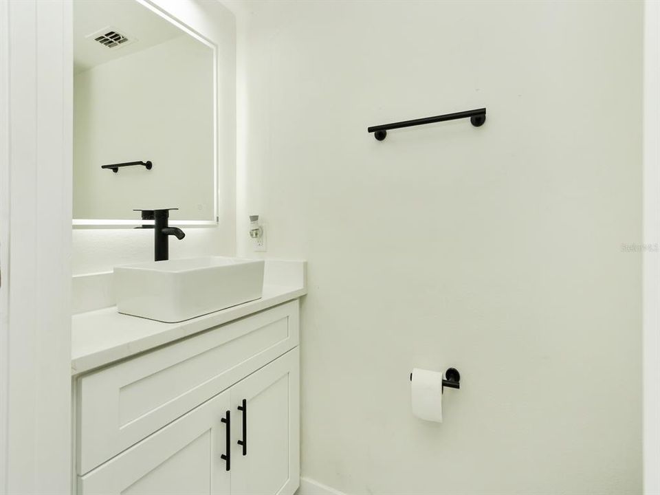 For Sale: $649,900 (5 beds, 2 baths, 2675 Square Feet)