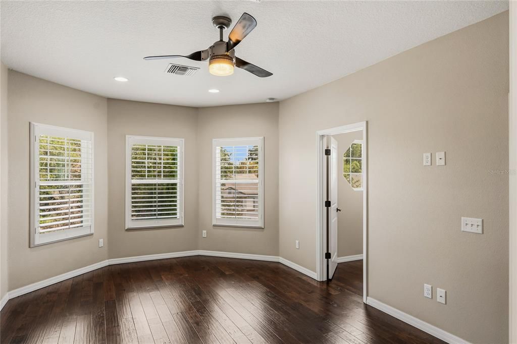 For Sale: $419,000 (3 beds, 2 baths, 1814 Square Feet)