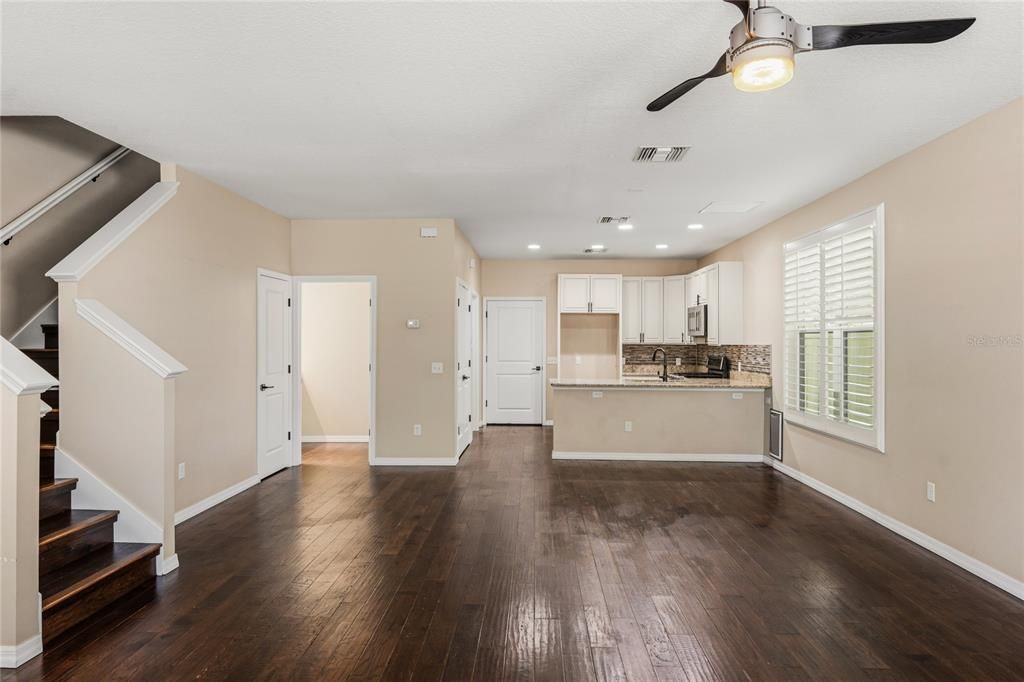For Sale: $419,000 (3 beds, 2 baths, 1814 Square Feet)