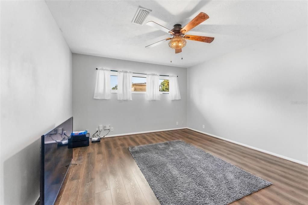 Active With Contract: $850,000 (4 beds, 3 baths, 2772 Square Feet)