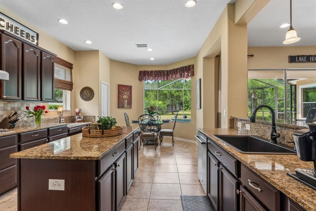 For Sale: $789,000 (4 beds, 3 baths, 3656 Square Feet)