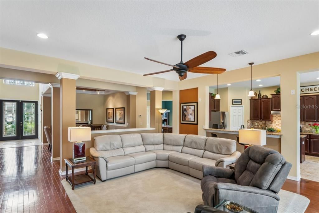 For Sale: $789,000 (4 beds, 3 baths, 3656 Square Feet)