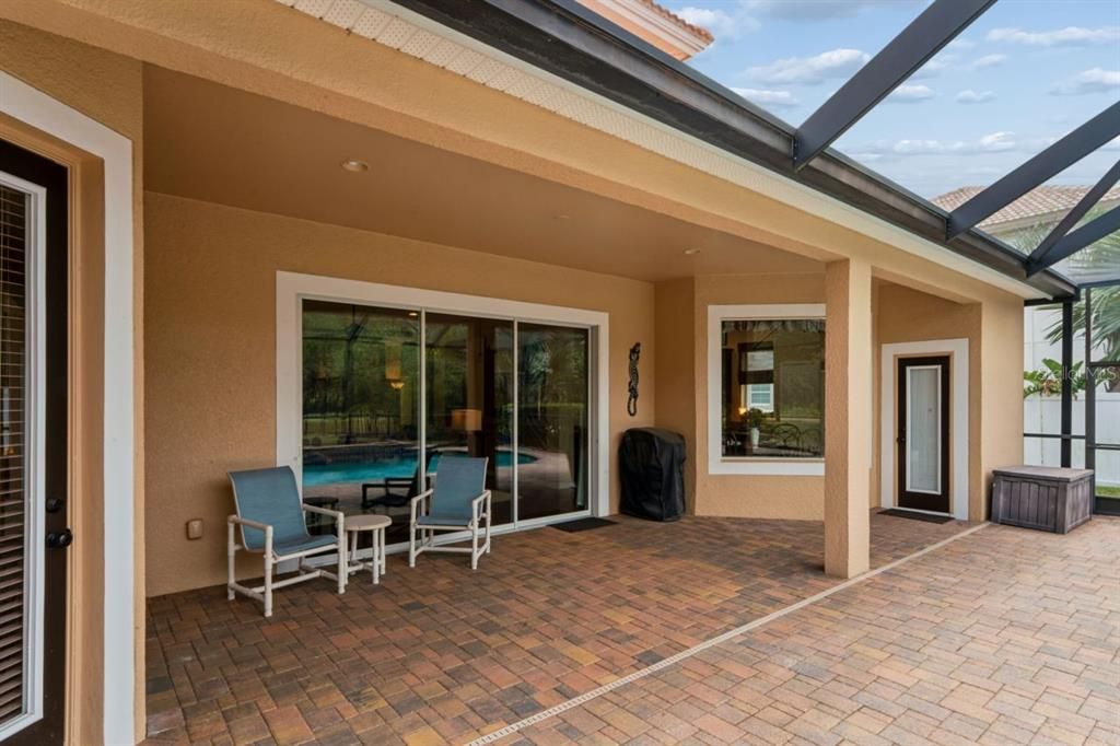 For Sale: $789,000 (4 beds, 3 baths, 3656 Square Feet)