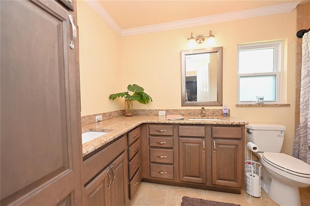 На продажу: $784,900 (4 спален, 3 ванн, 3041 Квадратных фут)
