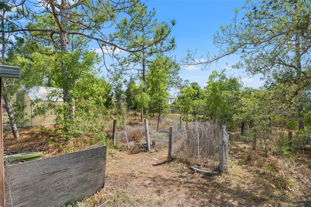 Activo con contrato: $225,000 (3 camas, 2 baños, 960 Pies cuadrados)