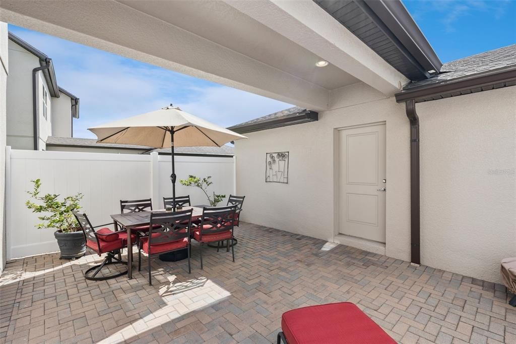 For Sale: $438,100 (3 beds, 2 baths, 1895 Square Feet)