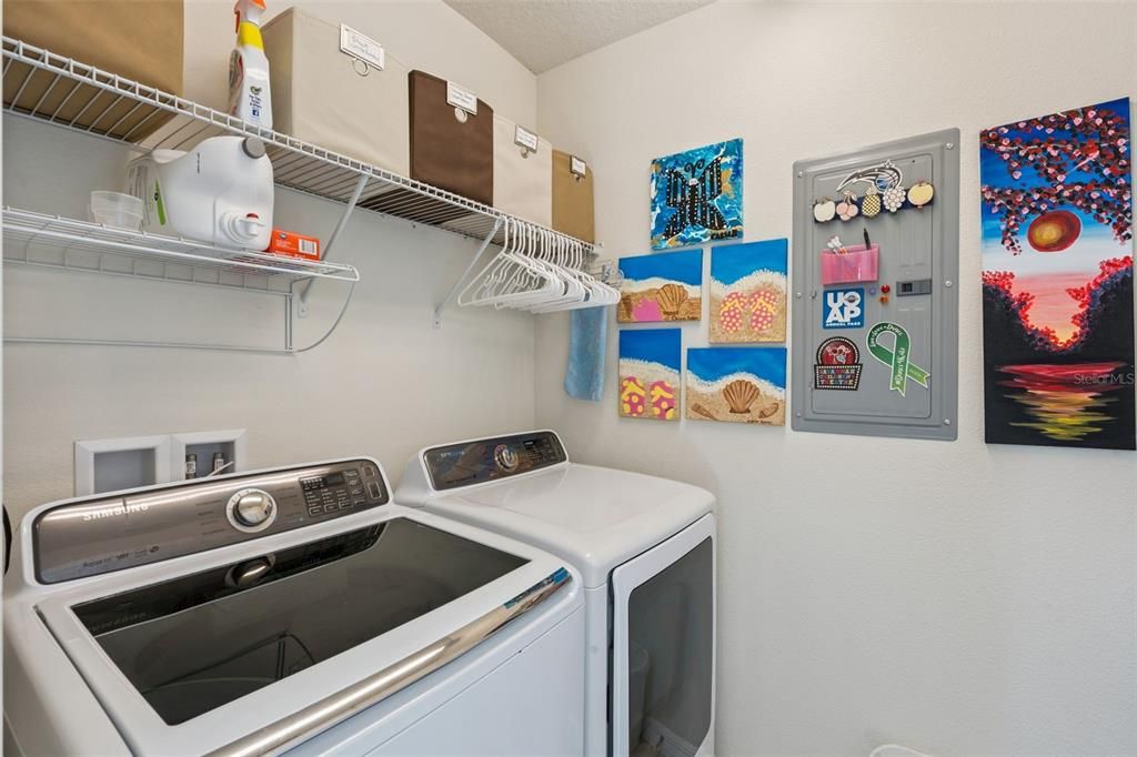For Sale: $438,100 (3 beds, 2 baths, 1895 Square Feet)