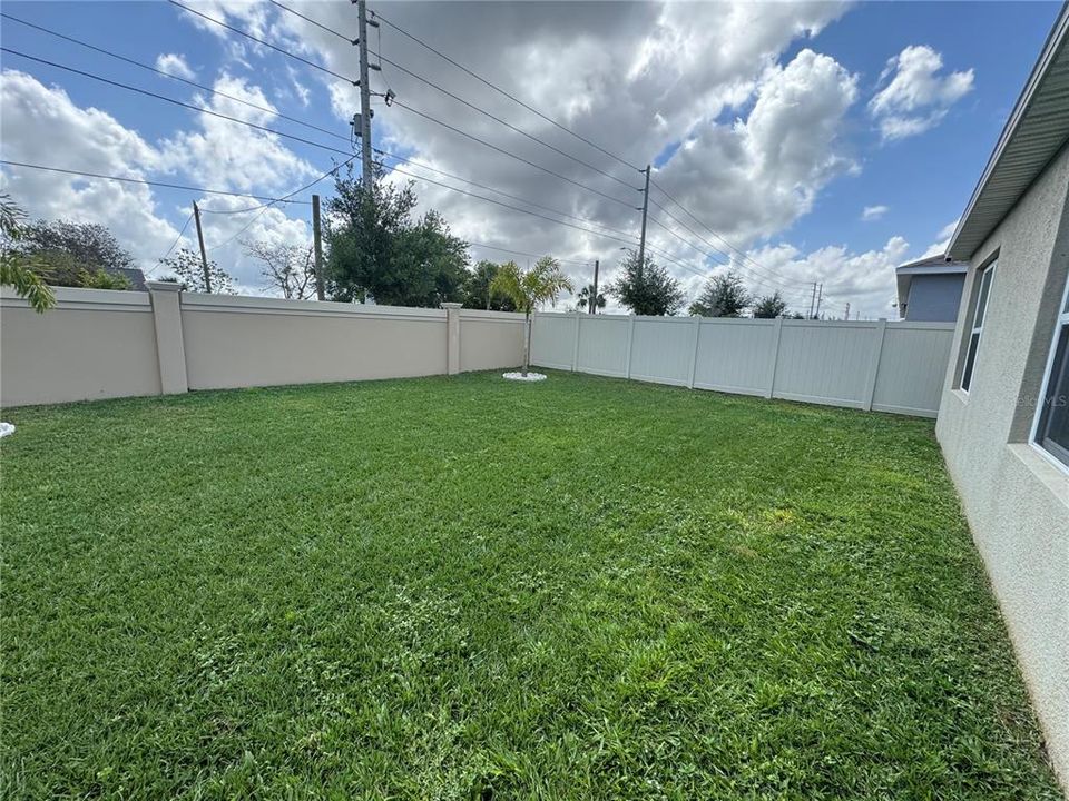 En Renta: $1,900 (3 camas, 2 baños, 1672 Pies cuadrados)