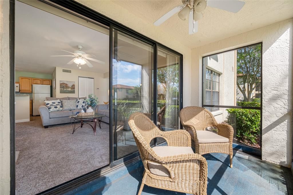 Active With Contract: $159,900 (2 beds, 1 baths, 860 Square Feet)