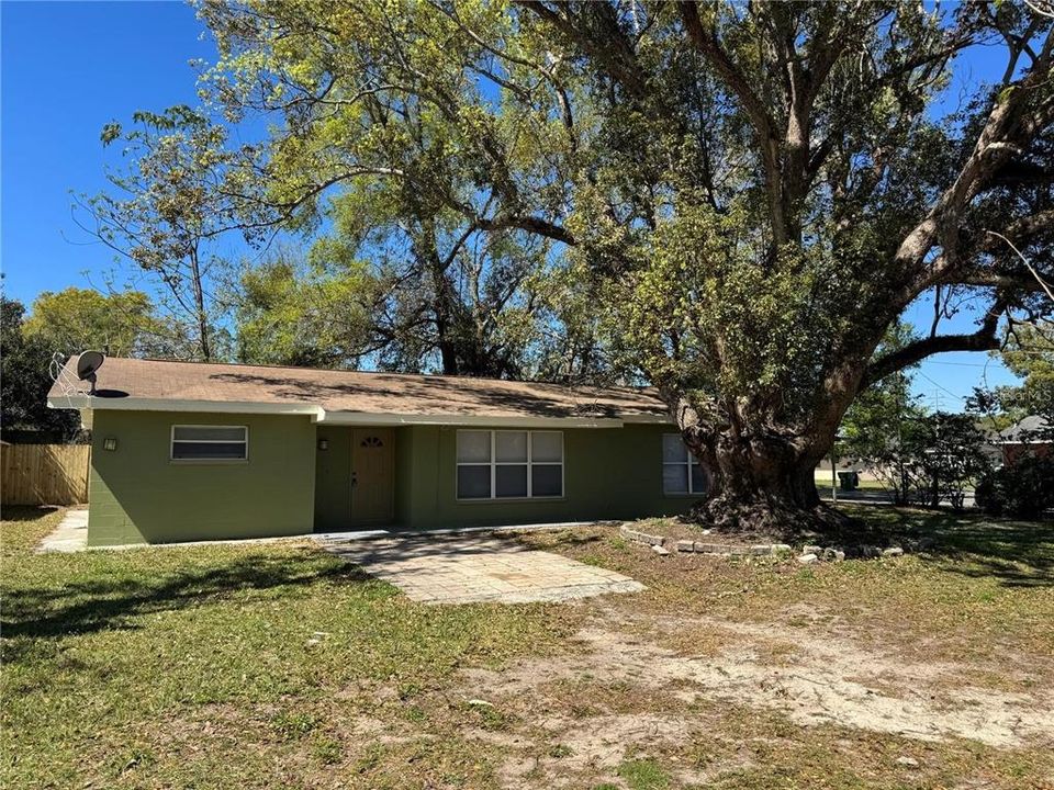 For Rent: $1,750 (3 beds, 2 baths, 1436 Square Feet)