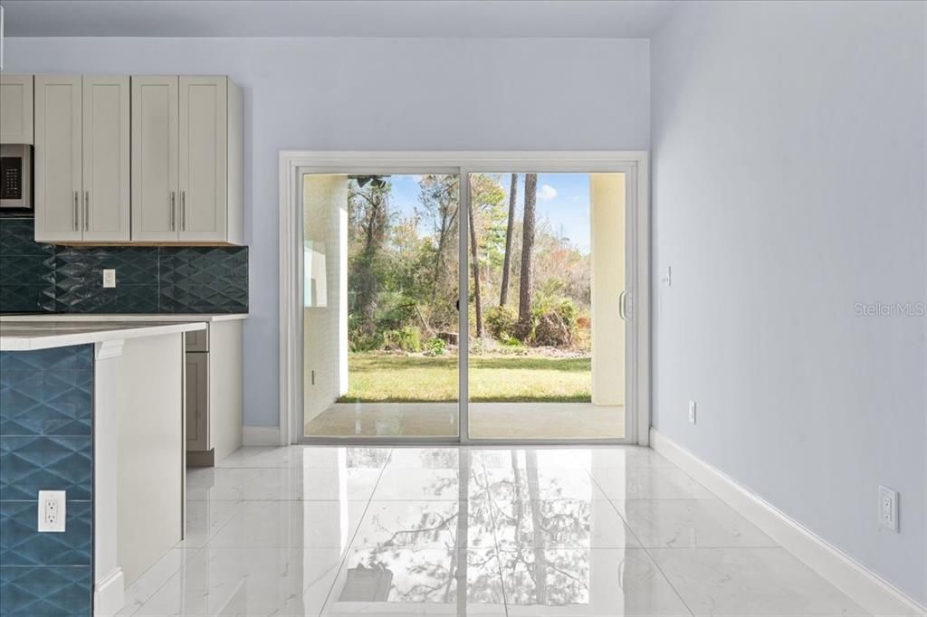 На продажу: $459,000 (4 спален, 2 ванн, 1743 Квадратных фут)