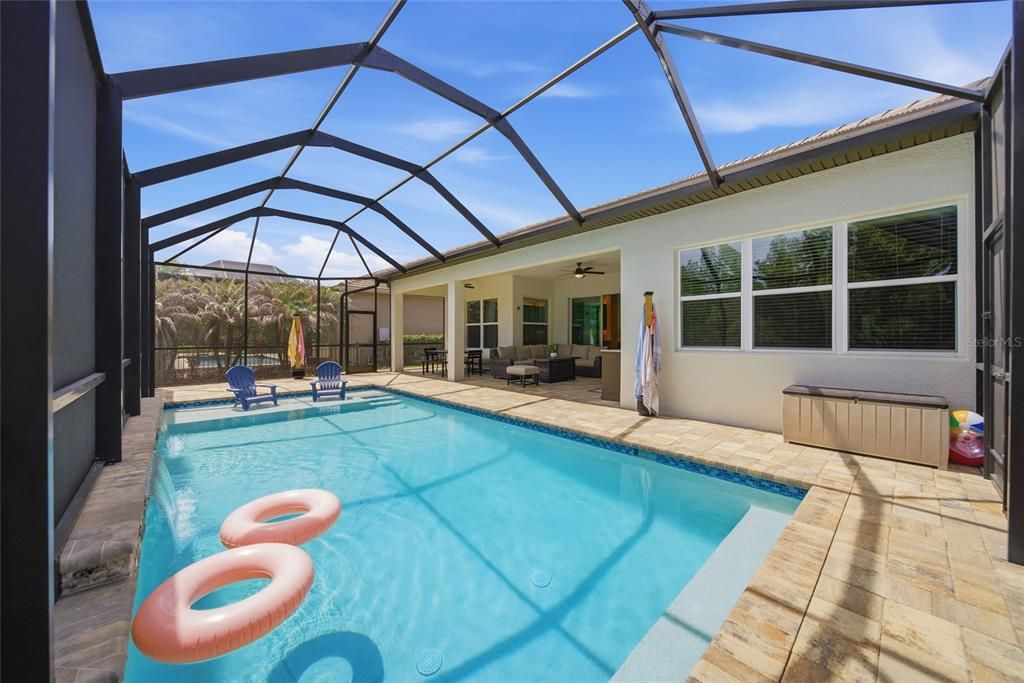 Activo con contrato: $874,900 (4 camas, 3 baños, 2987 Pies cuadrados)