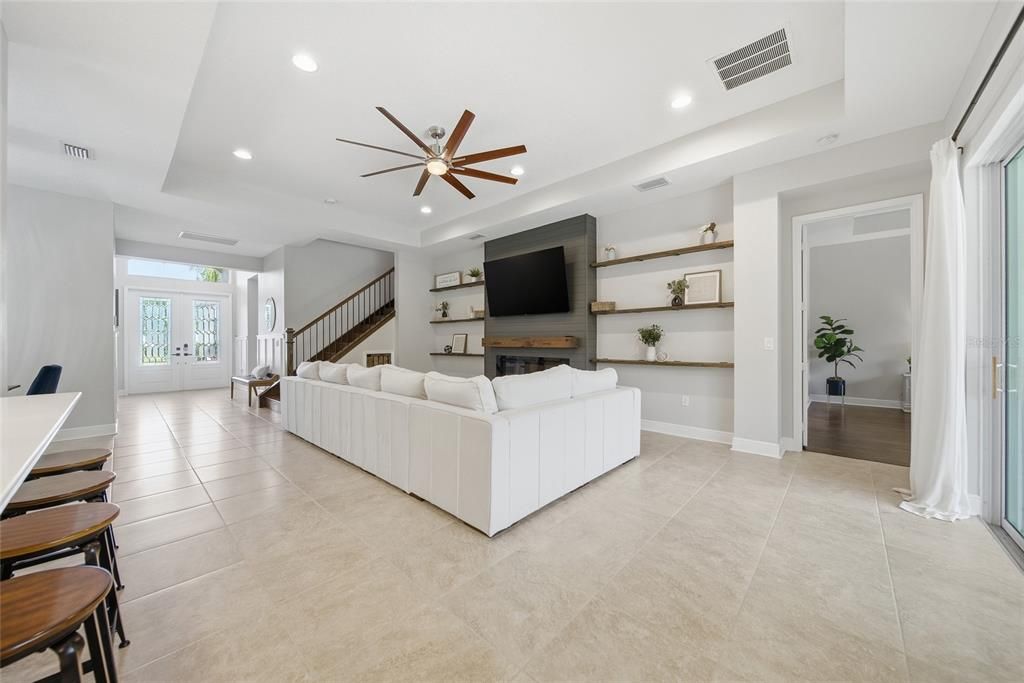 Activo con contrato: $874,900 (4 camas, 3 baños, 2987 Pies cuadrados)