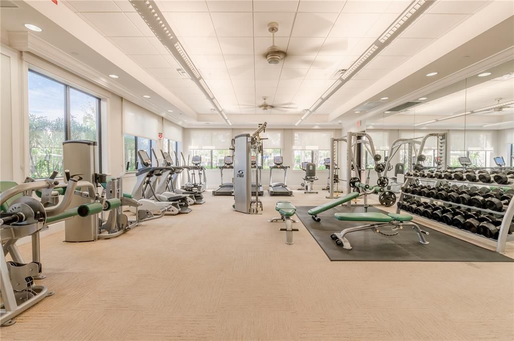 Activo con contrato: $874,900 (4 camas, 3 baños, 2987 Pies cuadrados)