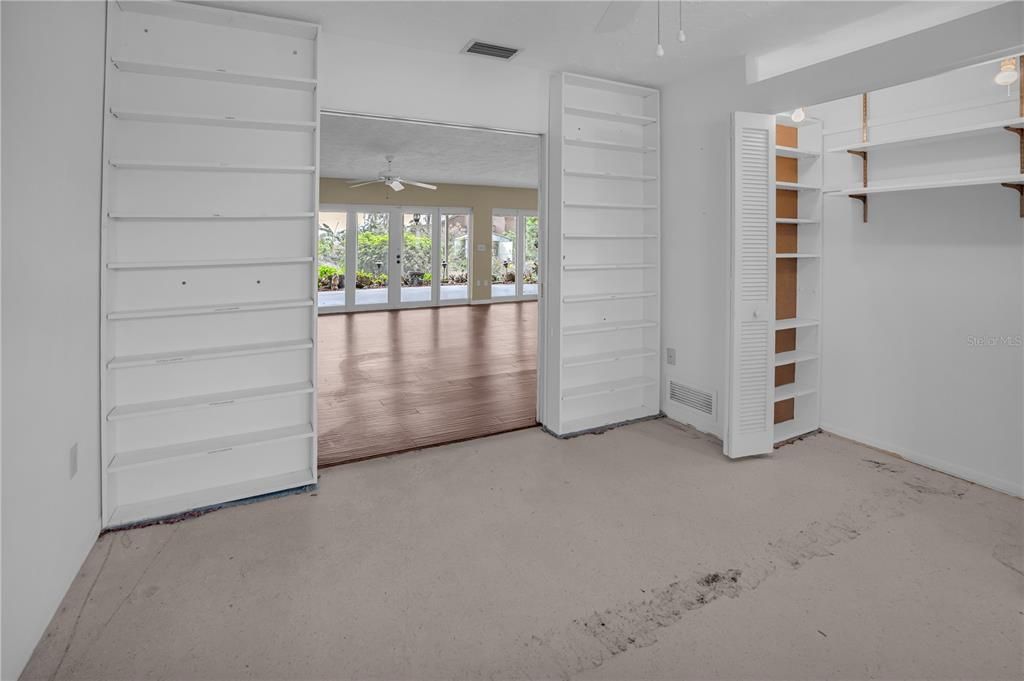 Activo con contrato: $367,500 (3 camas, 2 baños, 1528 Pies cuadrados)