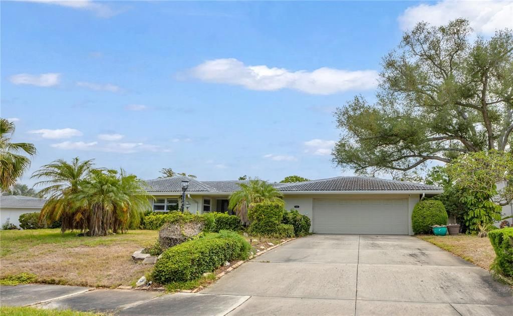 Activo con contrato: $367,500 (3 camas, 2 baños, 1528 Pies cuadrados)