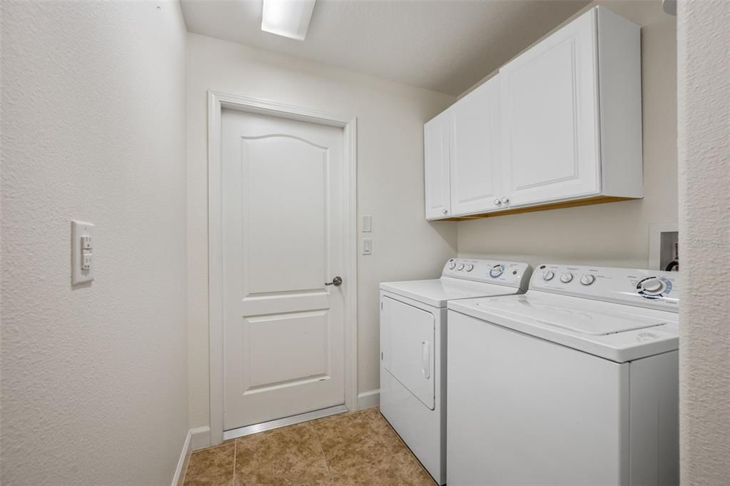 For Sale: $529,000 (3 beds, 2 baths, 2061 Square Feet)