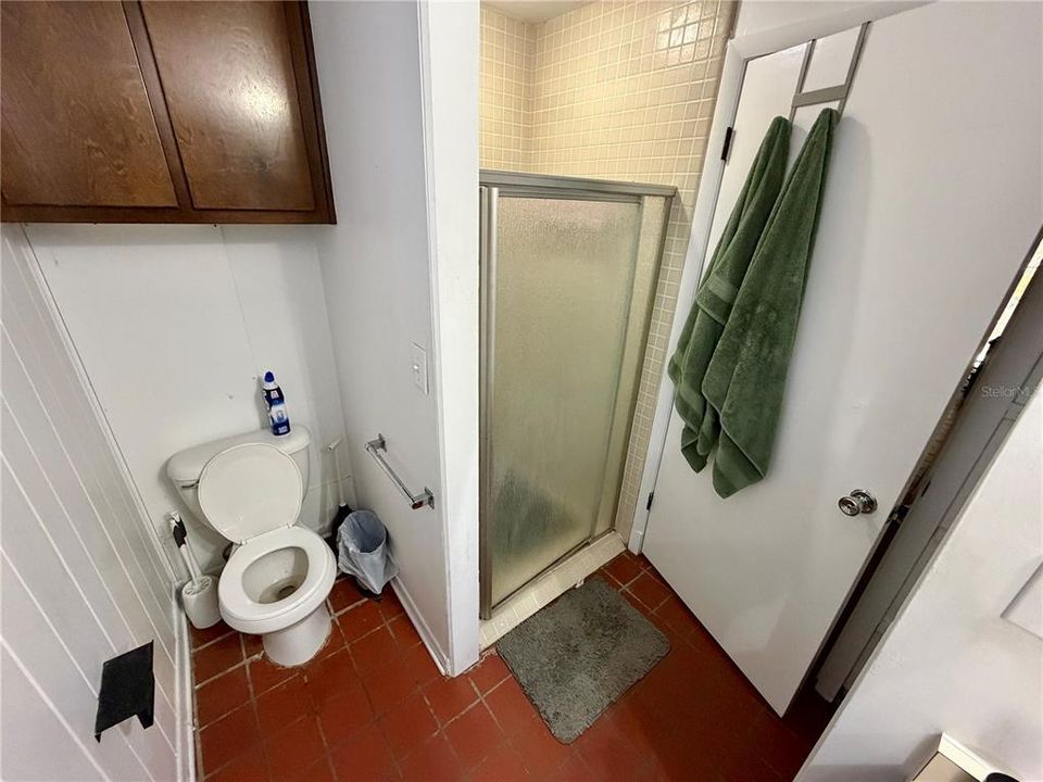 Activo con contrato: $825,000 (5 camas, 3 baños, 3245 Pies cuadrados)