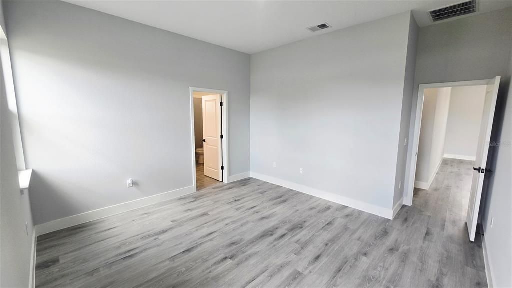 На продажу: $375,000 (4 спален, 3 ванн, 1802 Квадратных фут)