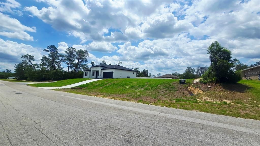 На продажу: $375,000 (4 спален, 3 ванн, 1802 Квадратных фут)