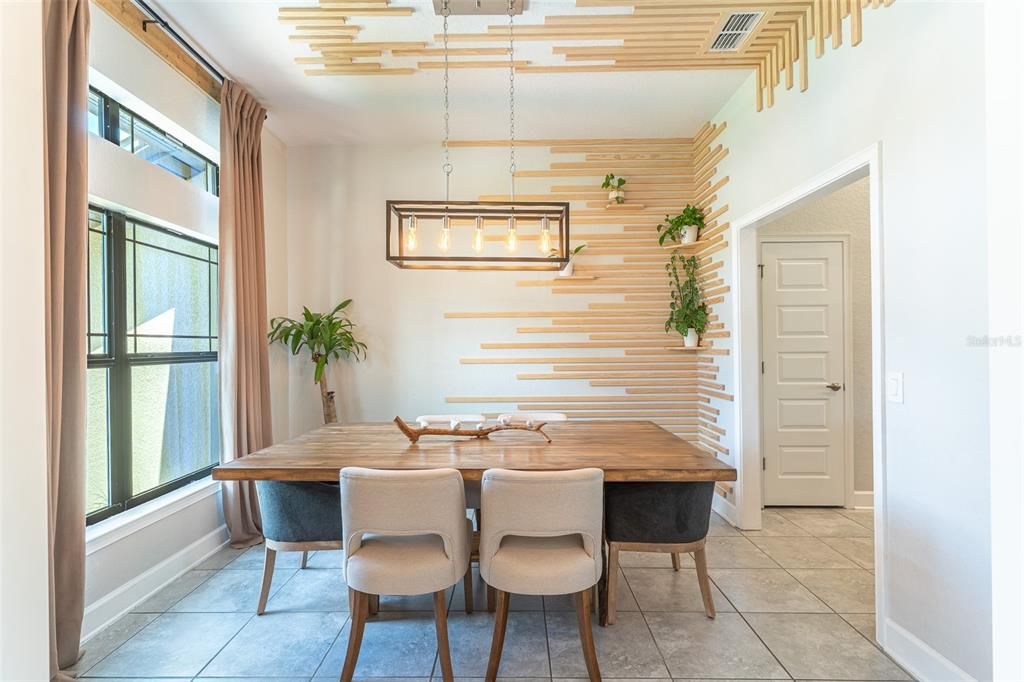 En Venta: $425,000 (4 camas, 2 baños, 2169 Pies cuadrados)