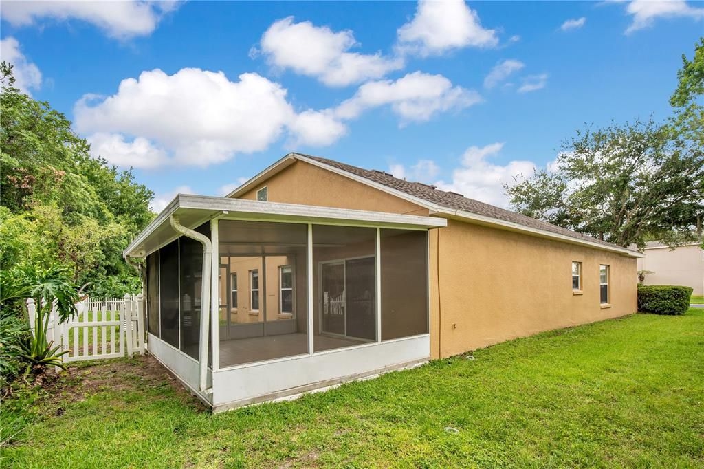 For Sale: $528,000 (4 beds, 2 baths, 2870 Square Feet)