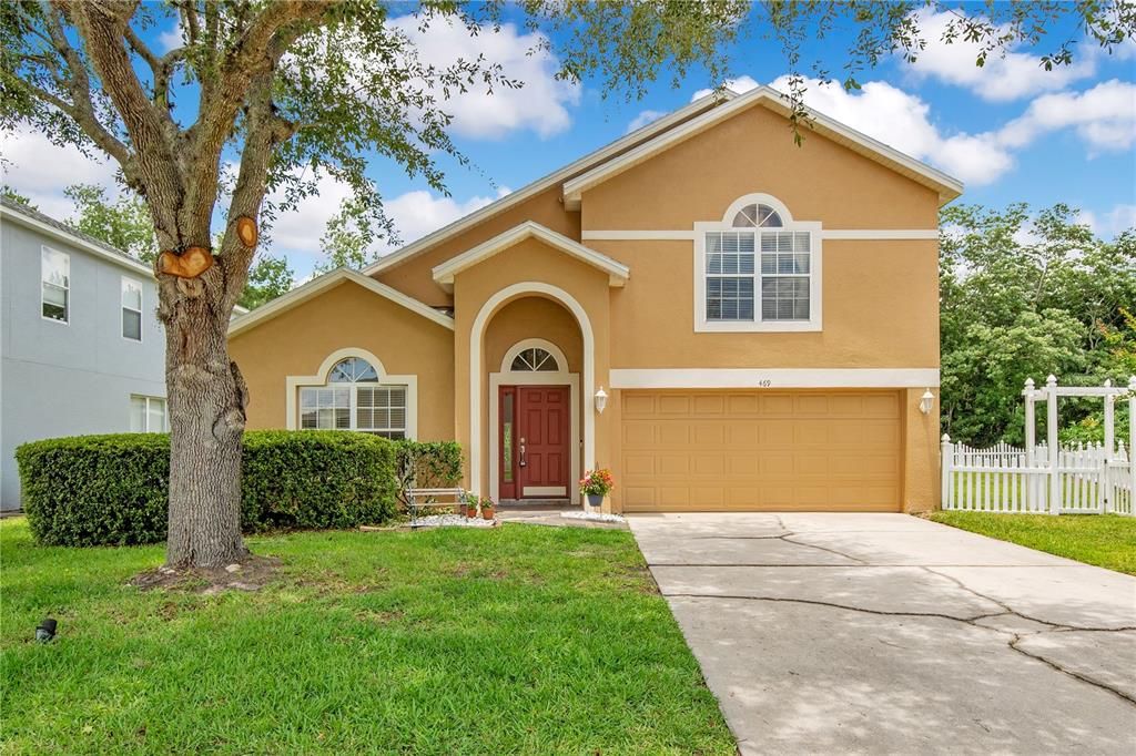 For Sale: $528,000 (4 beds, 2 baths, 2870 Square Feet)