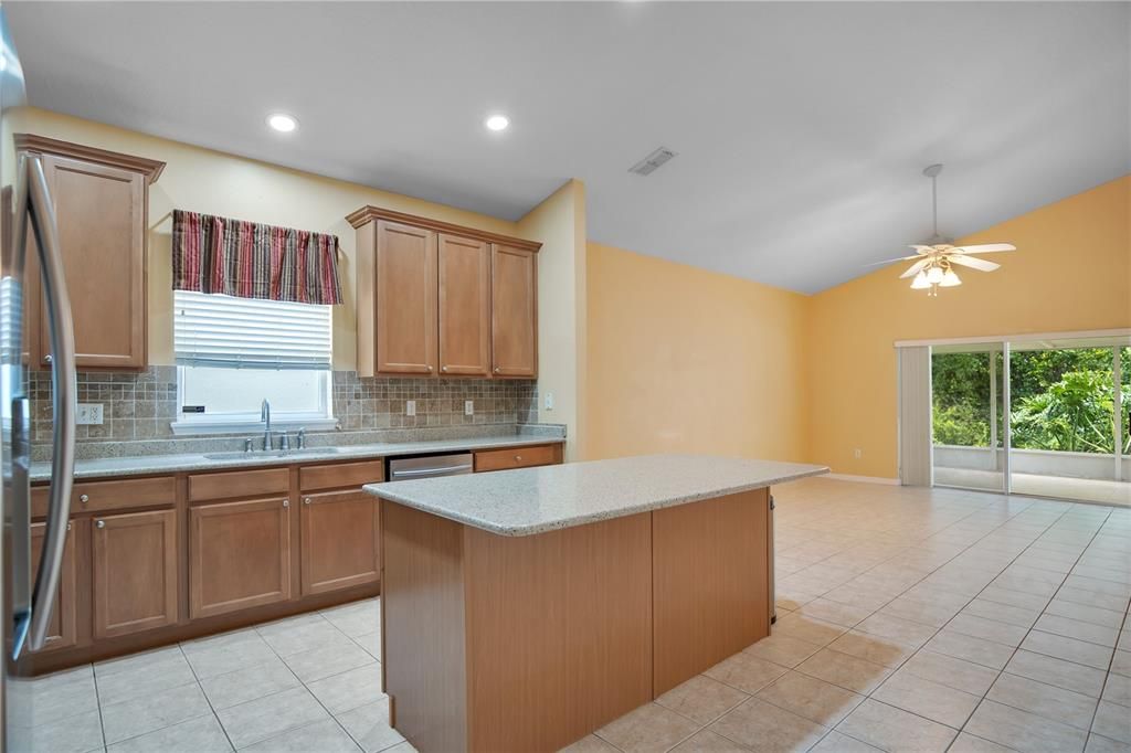 For Sale: $528,000 (4 beds, 2 baths, 2870 Square Feet)