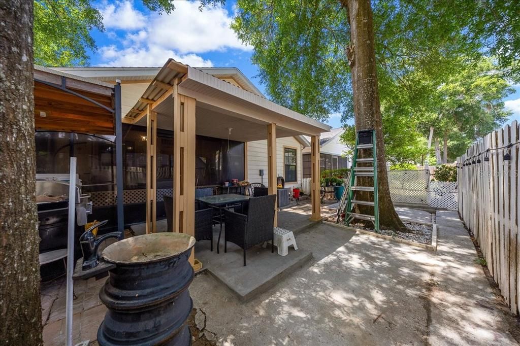 For Sale: $209,900 (3 beds, 2 baths, 1182 Square Feet)