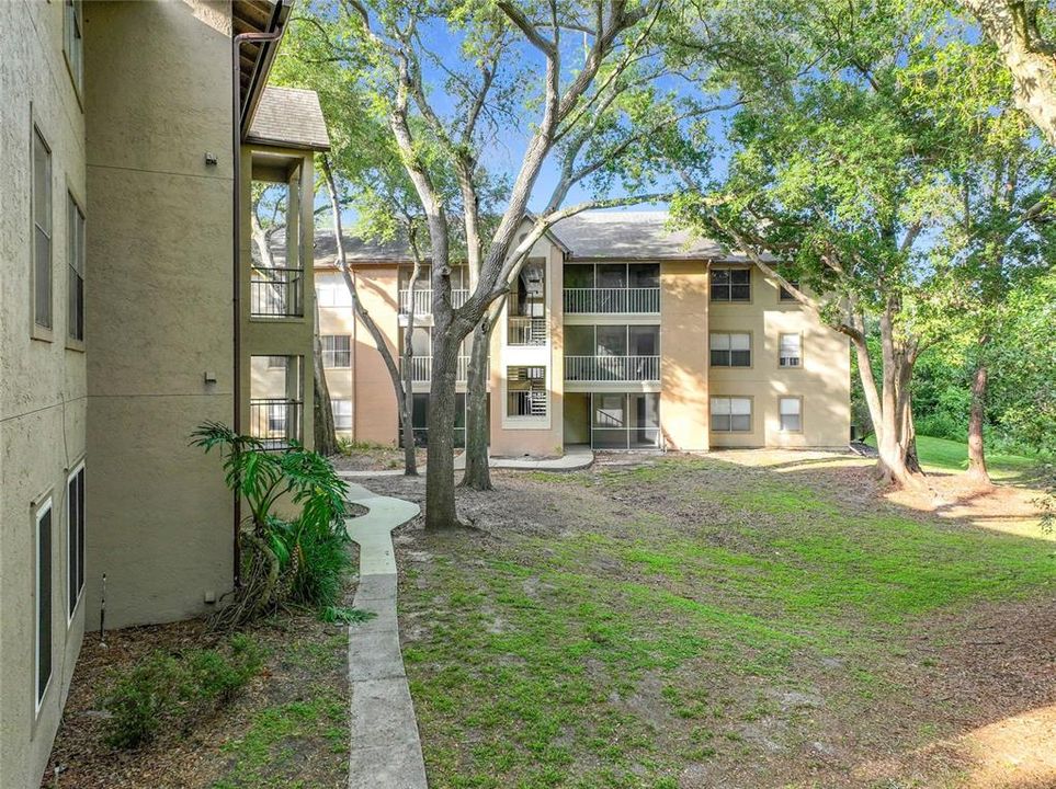 En Venta: $179,900 (2 camas, 2 baños, 1019 Pies cuadrados)