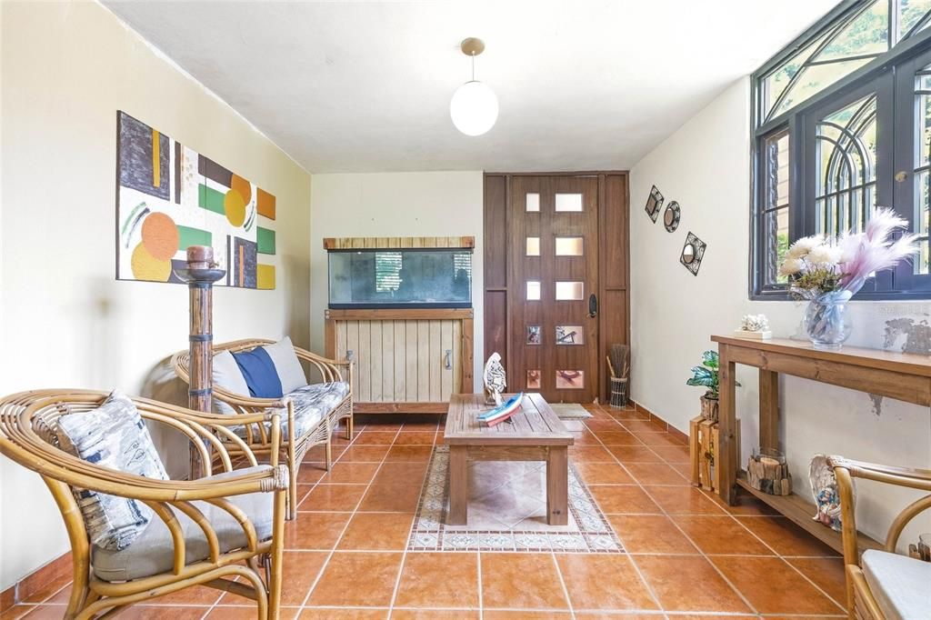 For Sale: $390,000 (3 beds, 2 baths, 1940 Square Feet)