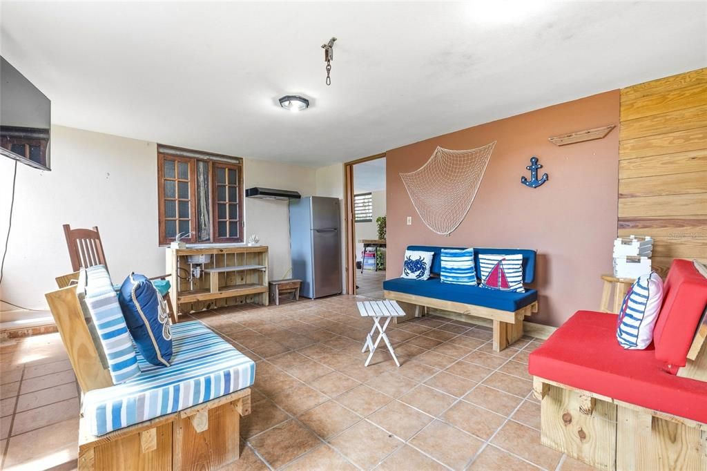 For Sale: $390,000 (3 beds, 2 baths, 1940 Square Feet)